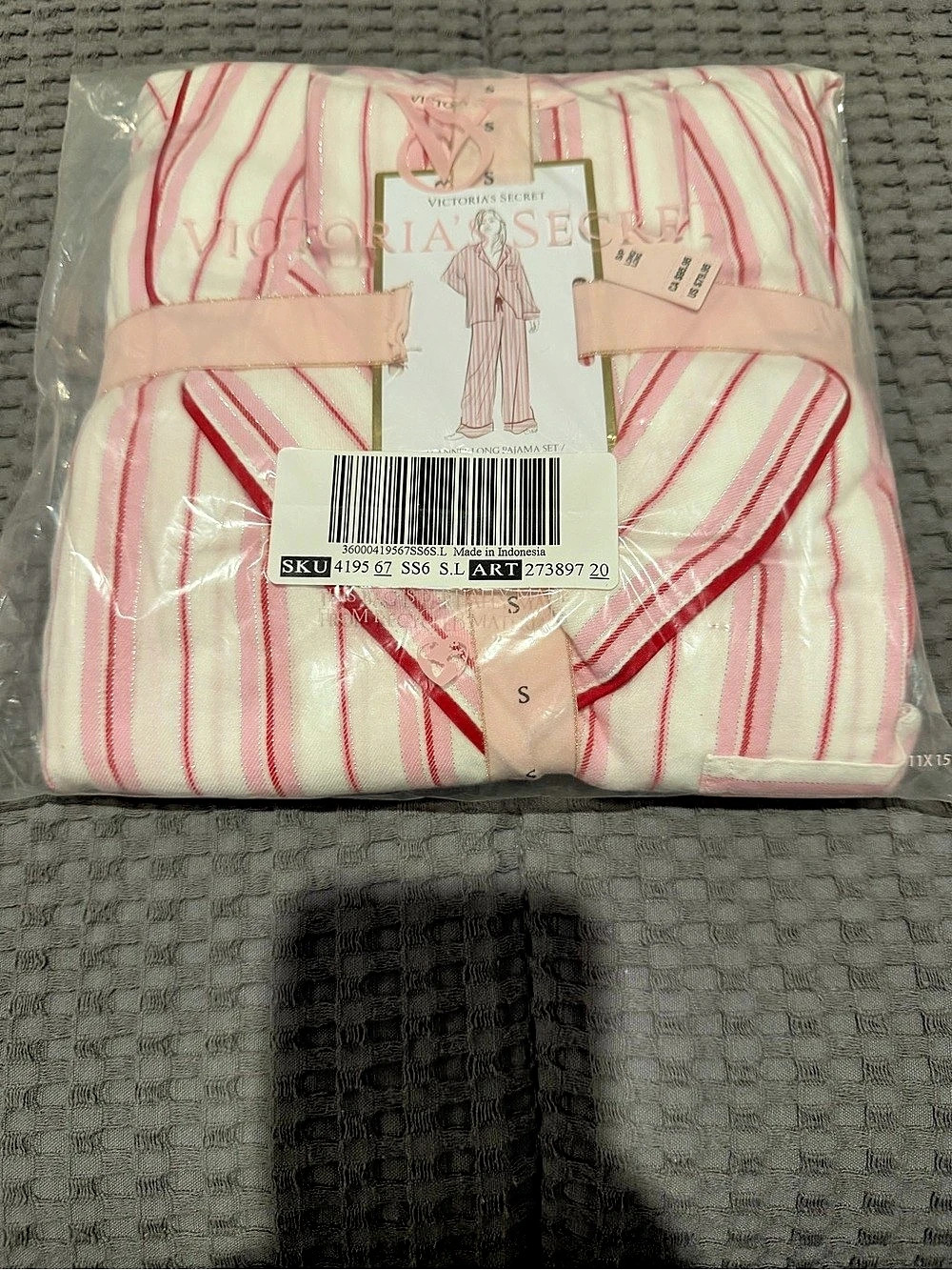Victoria'Small Secret Long Pajama Set Striped Pajama Set in Pink & White Size
